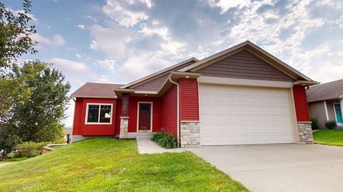 3732 46th Ave Nw, Rochester, MN, 55901-8530 | Card Image