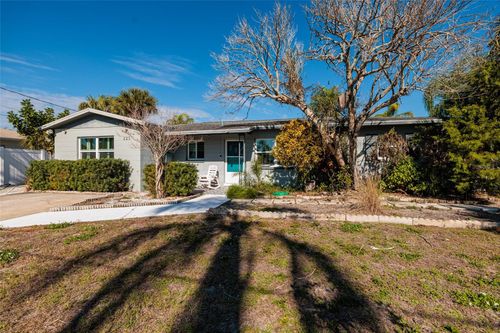 223 94th Ave Ne, SAINT PETERSBURG, FL, 33702-2649 | Card Image