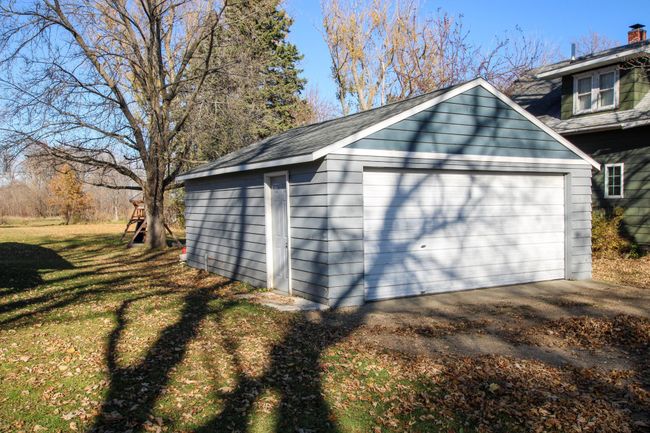 Garage Front | Image 10