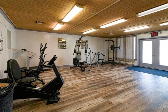 240 Coco Loop, House other with 2 bedrooms, 2 bathrooms and 2 parking in Pointblank TX | Image 47