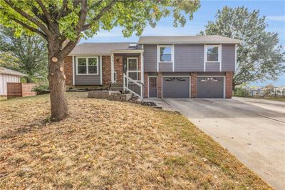 415 N Washington Street, House other with 3 bedrooms, 2 bathrooms and null parking in Raymore MO | Image 1