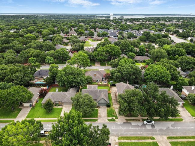 Aerial perspective of suburban area | Image 38