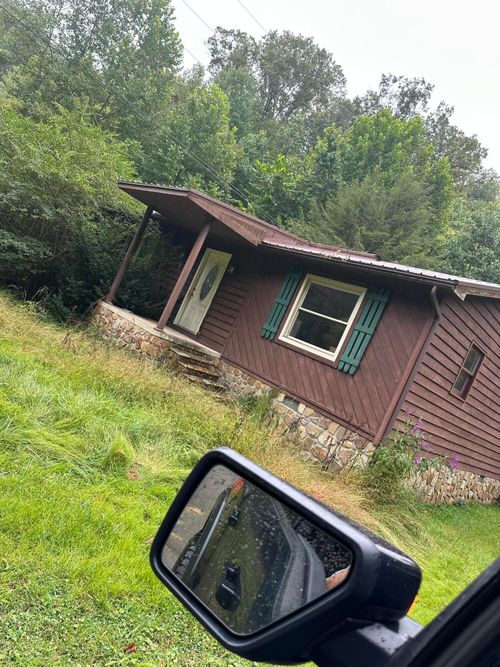 45 Cedar Dr, Prestonsburg, KY, 41653-8325 | Card Image