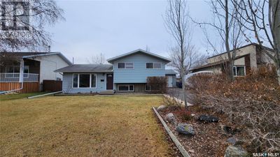 121 19th St W, House other with 4 bedrooms, 2 bathrooms and null parking in Battleford SK | Image 3