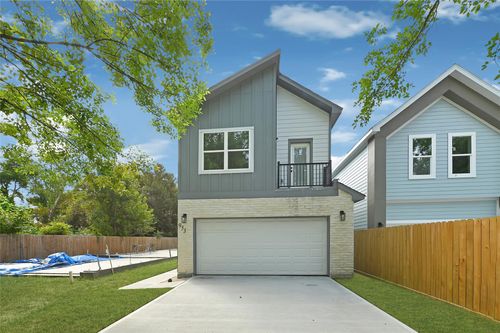 953 Ringold St, Houston, TX, 77088-6256 | Card Image