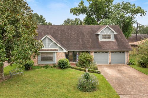 5104 E Bayou Dr, Dickinson, TX, 77539-7547 | Card Image