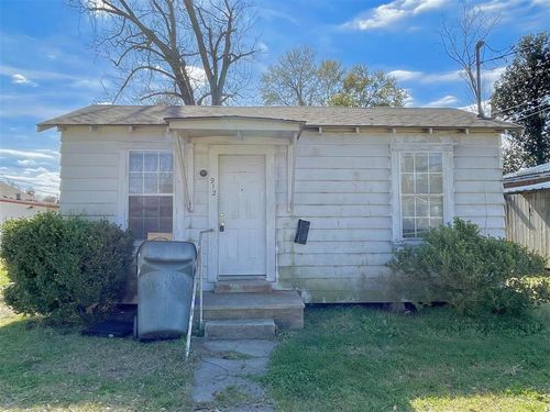 912 18th St, Lake Charles, LA, 70601-8652 | Card Image