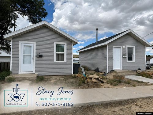 935 8th St, Rock Springs, WY, 82901-5315 | Card Image