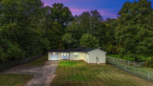 51 East St N, Suffield, CT, 06078-1903 | Card Image