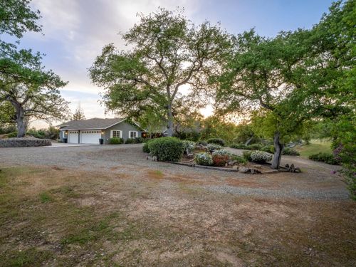 41797 River Knolls Way, Coarsegold, CA, 93614-8966 | Card Image