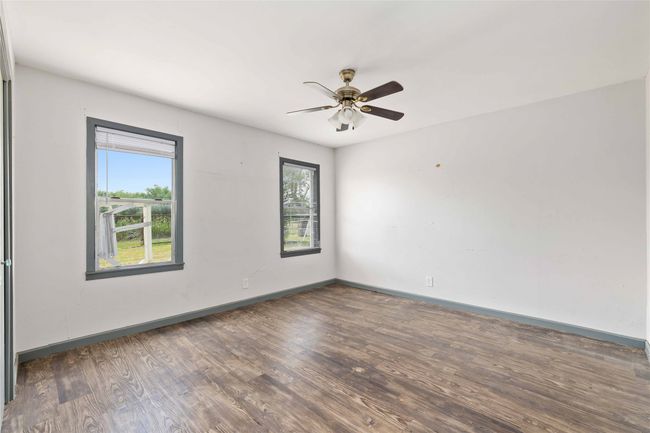 1101 W Hall St, House other with 3 bedrooms, 2 bathrooms and null parking in Bangs TX | Image 21