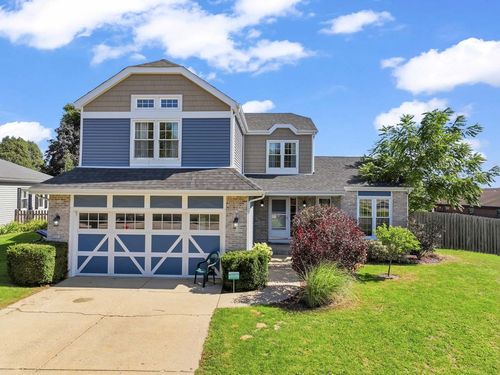 5004 W Glenbrook Trl, Mchenry, IL, 60050-5451 | Card Image