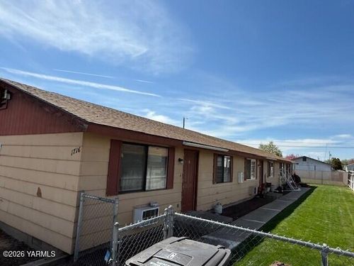 1716 S 10th Ave, Yakima, WA, 98902 | Card Image