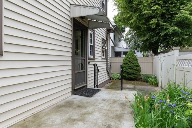 504 Mount Auburn St, House other with 3 bedrooms, 2 bathrooms and null parking in Watertown MA | Image 6
