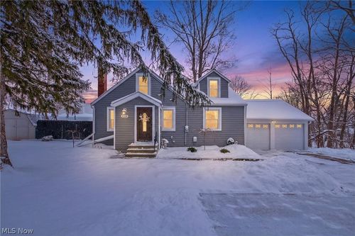 4536 Center Rd, Brunswick, OH, 44212-3302 | Card Image