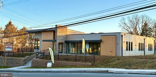 803 W Main St, TRAPPE, PA, 19426-1927 | Card Image