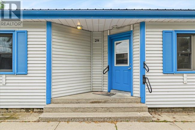 29 Wellington St, Home with 0 bedrooms, 0 bathrooms and 6 parking in Port Burwell ON | Image 4