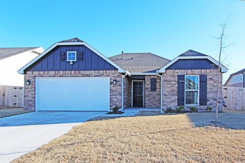 1664 E 138th St S, Glenpool, OK, 74033-3184 | Card Image