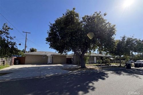 1621 S Diamond St, Santa Ana, CA, 92704-4139 | Card Image