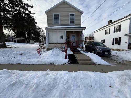 322 N Main Street, Dodgeville, WI, 53533 | Card Image
