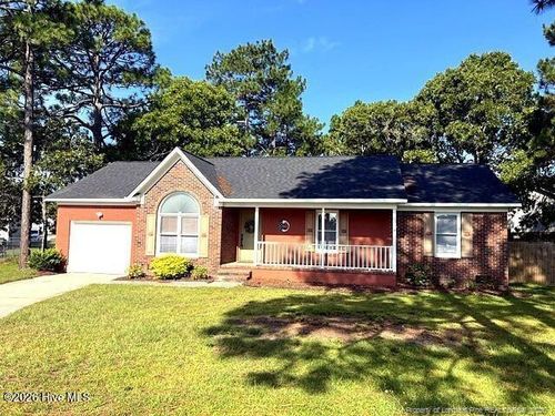 3650 Hanover Dr, Hope Mills, NC, 28348-2961 | Card Image