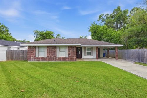 606 W 2nd St, Iowa, LA, 70647-7149 | Card Image