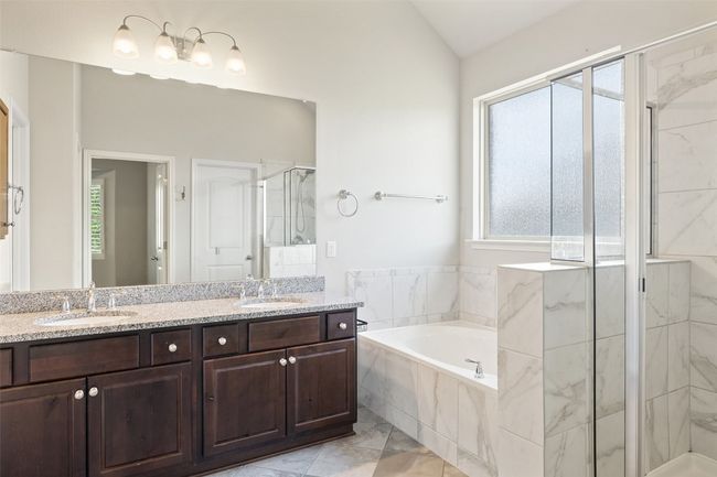 110 N Sage Holw, House other with 3 bedrooms, 2 bathrooms and 5 parking in Dripping Springs TX | Image 25
