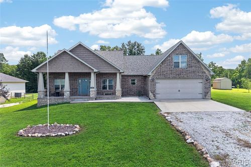 228 Sweet Valley Cir, Crocker, MO, 65452-8288 | Card Image
