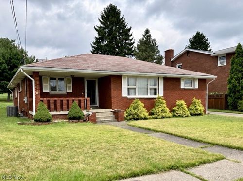 229 Donnell St, Weirton, WV, 26062-3734 | Card Image