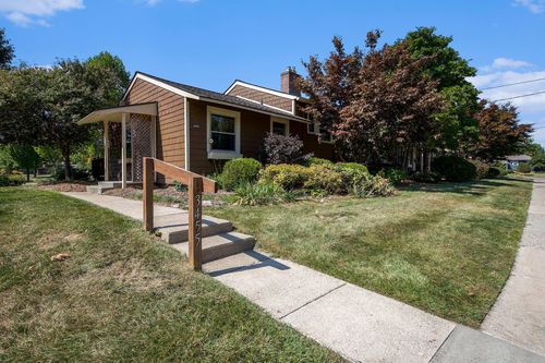 3455 Richard St, Ann Arbor, MI, 48104-5246 | Card Image