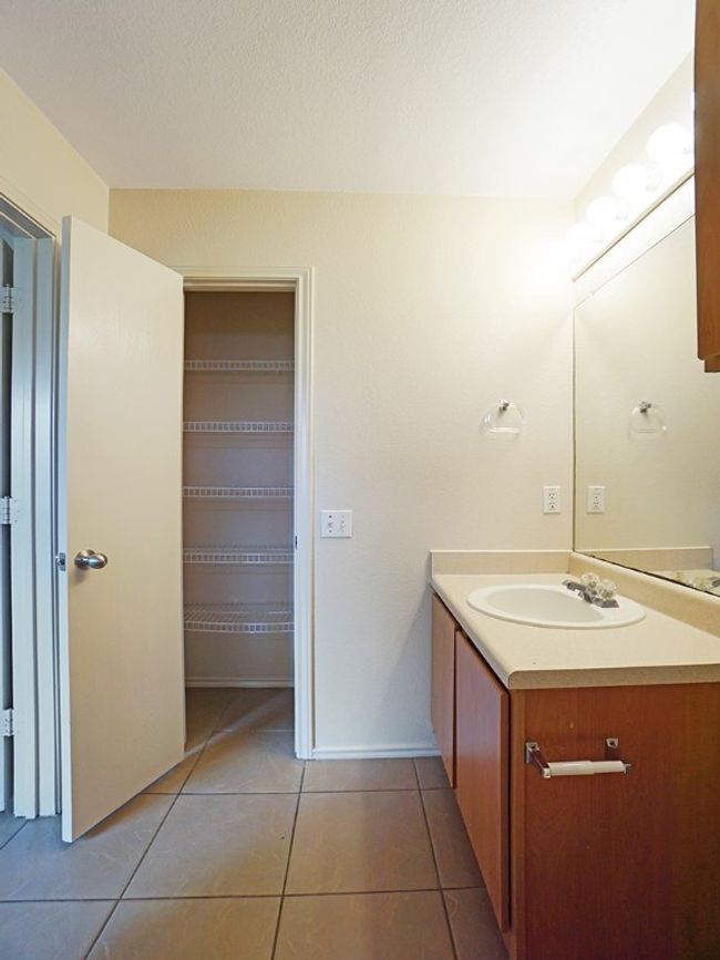 11404 Briarcreek Loop, House other with 3 bedrooms, 3 bathrooms and 4 parking in Manor TX | Image 21
