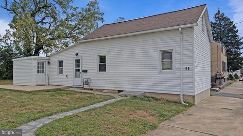 65 W Donegal St, MOUNT JOY, PA, 17552-2219 | Card Image