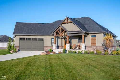 4905 W State Road 38, New Castle, IN, 47362-8924 | Card Image