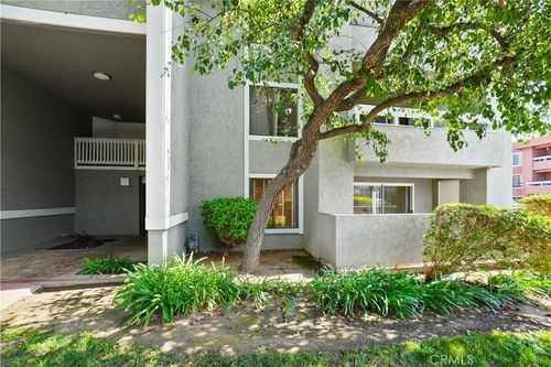 20-1040 E Washington, Escondido, CA, 92025 | Card Image