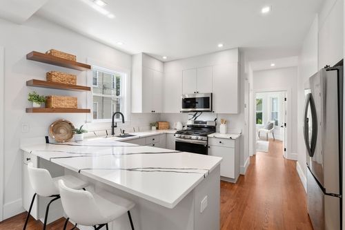 2-134 Brown St, Waltham, MA, 02453-5119 | Card Image
