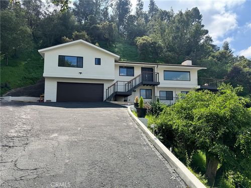 981 Glen Oaks Blvd, Pasadena, CA, 91105-1105 | Card Image