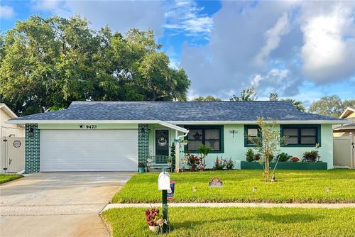 9470 Joel Dr, SEMINOLE, FL, 33777-2728 | Card Image