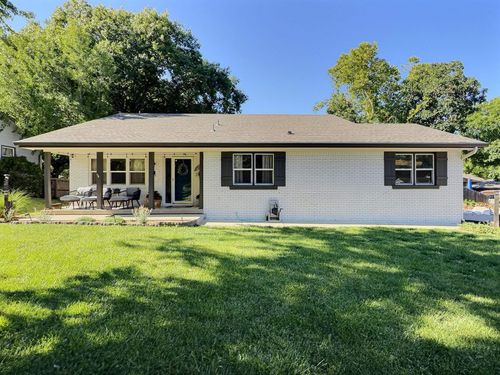 818 E Greenway Ct, Derby, KS, 67037-2817 | Card Image