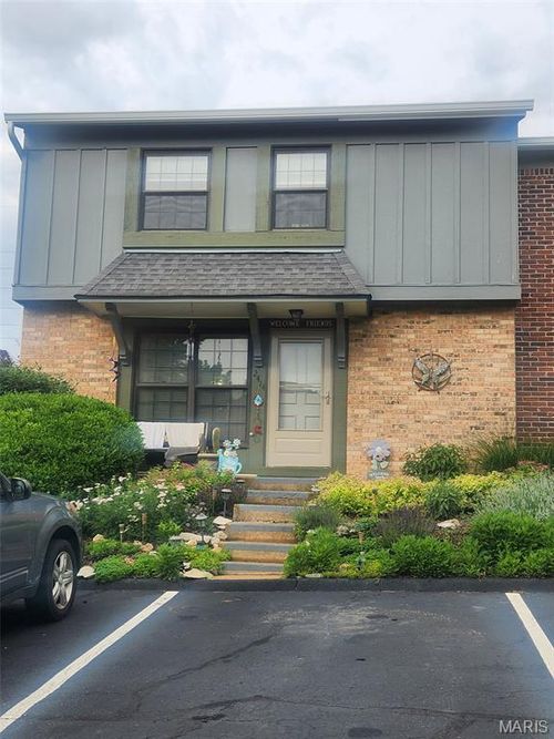 115-2414 Hiddencrest Ln, Ballwin, MO, 63021-5843 | Card Image