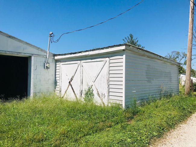 410 E Indiana St, House other with 2 bedrooms, 1 bathrooms and null parking in Princeton IN | Image 6