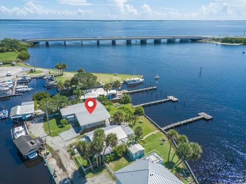 3957 Canal Dr, Micco, FL, 32976-2907 | Card Image
