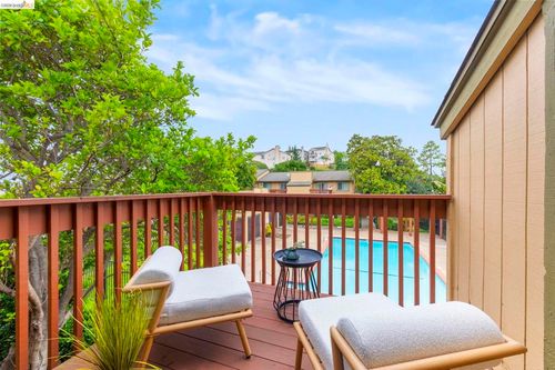 apt-13-20111 W Ridge Ct, Castro Valley, CA, 94546-5241 | Card Image