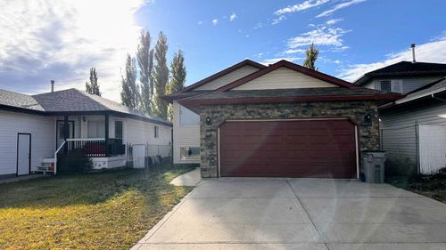 9105 113a Ave, Grande Prairie, AB, T8X1M4 | Card Image