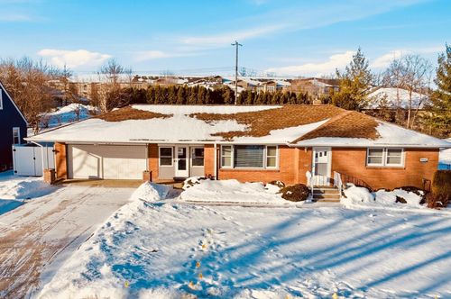 631 21st Ave N, South Saint Paul, MN, 55075-1505 | Card Image