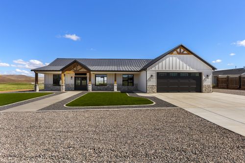 759 E 100 N, Enterprise, UT, 84725-7713 | Card Image