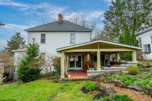 813 Ridgeway Avenue, Morgantown, WV, 26505 | Card Image
