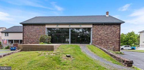 b-80 Gravel Pike, Red Hill, PA, 18076-1423 | Card Image