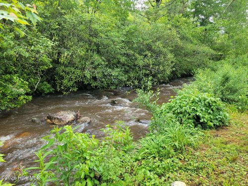 1215 Davis Creek Rd, Murphy, NC, 28906-9571 | Card Image