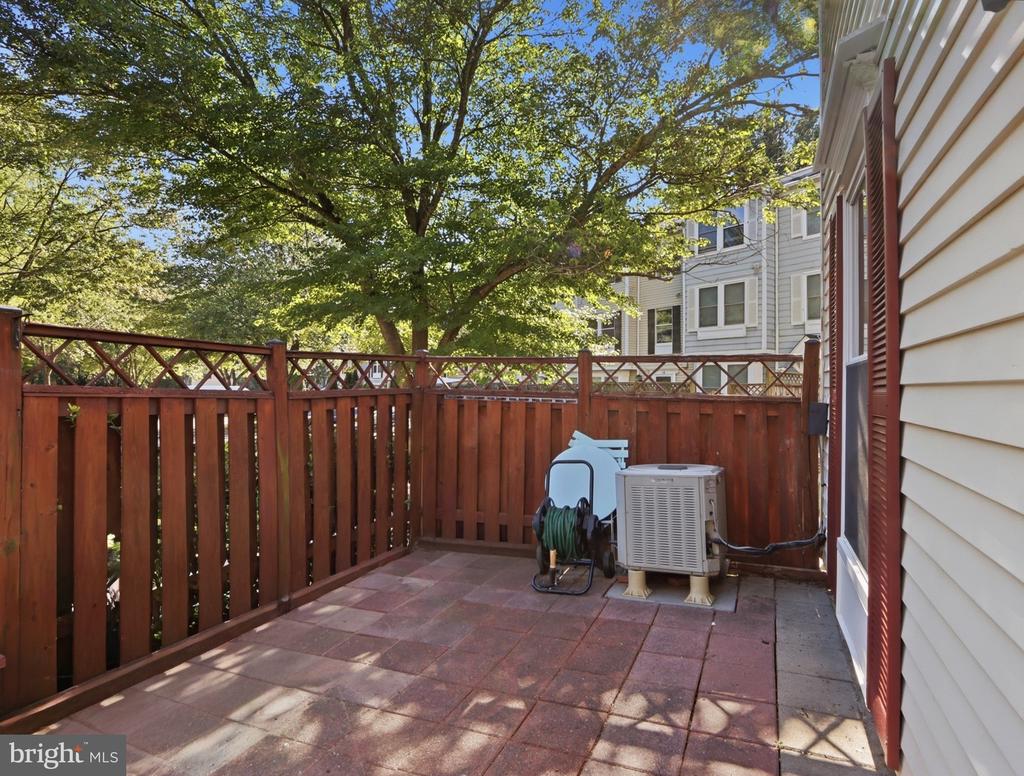 Residential Lease in GERMANTOWN 2