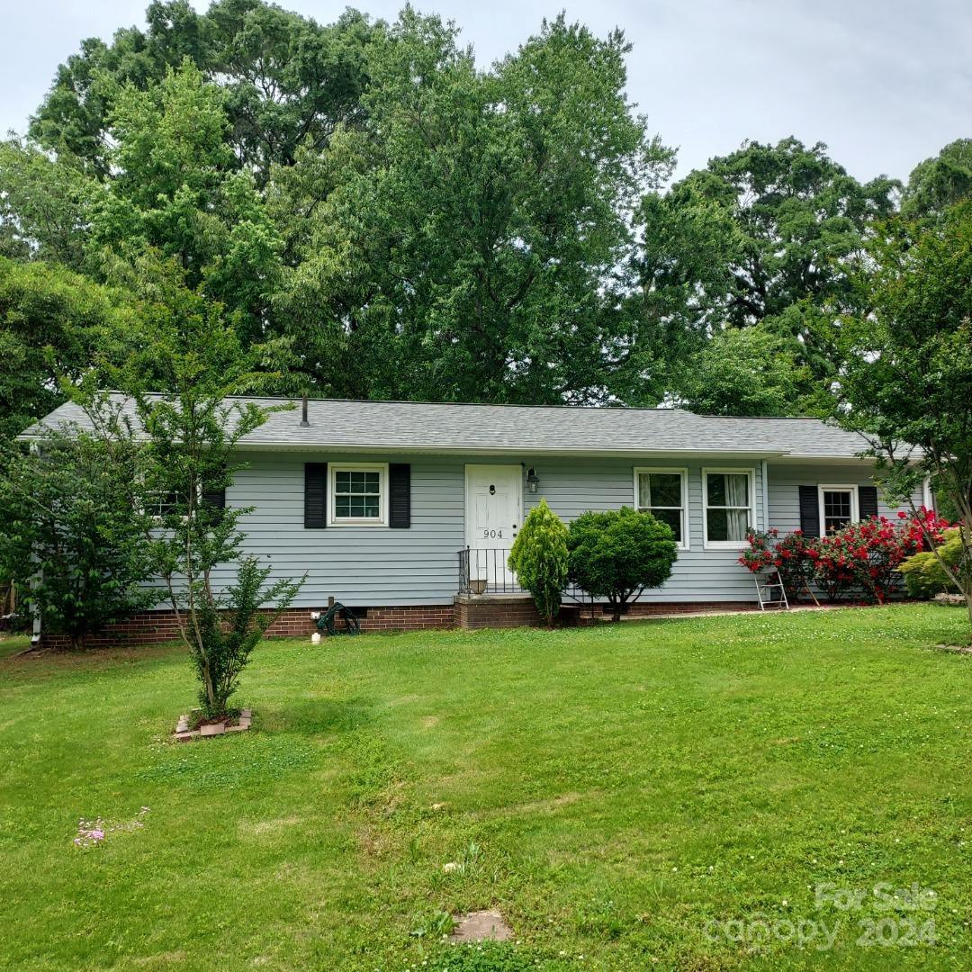 Timberlane Dr, Mount Holly, NC 28120
